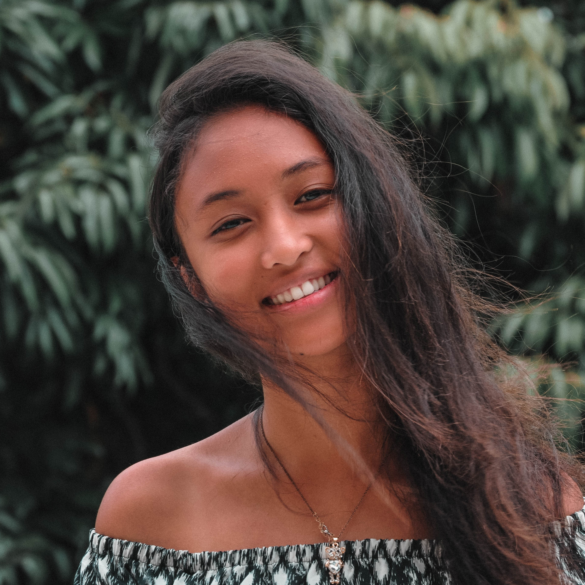 <em>Sara L.</em>